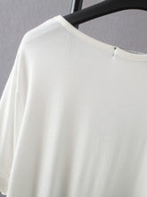 Load image into Gallery viewer, V Neckline Loose T-shirt