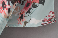 Load image into Gallery viewer, Floral Chiffon Kimono Blouse